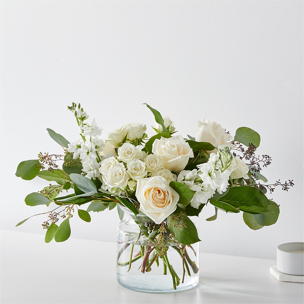 Fresh Linen Bouquet – Seaside Stems, Old Saybrook CT