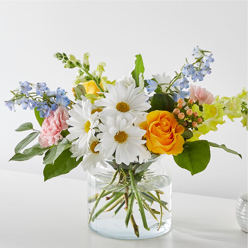Sun Salutation Bouquet – Seaside Stems, Old Saybrook CT