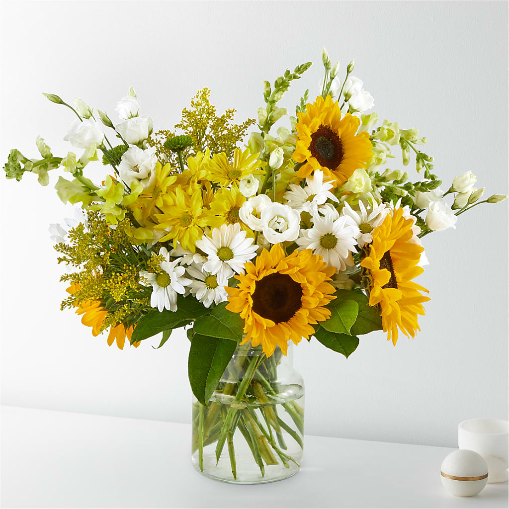 Hello Sunshine Bouquet – Seaside Stems, Old Saybrook CT