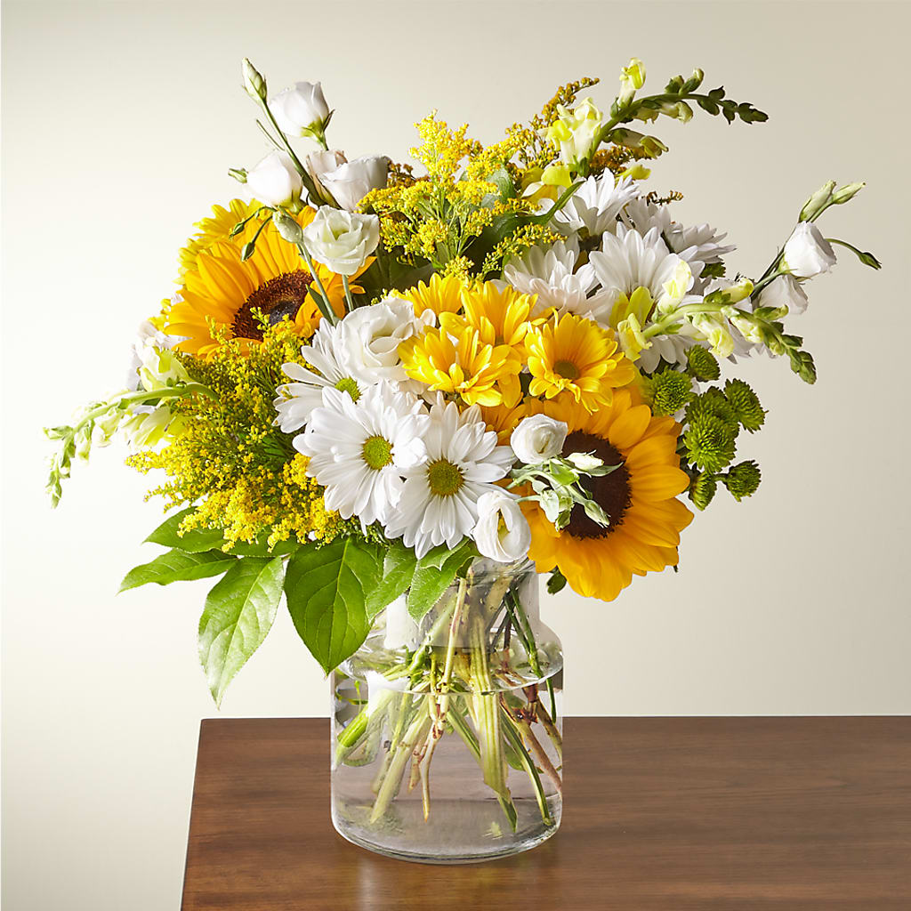 Hello Sunshine Bouquet – Seaside Stems, Old Saybrook CT