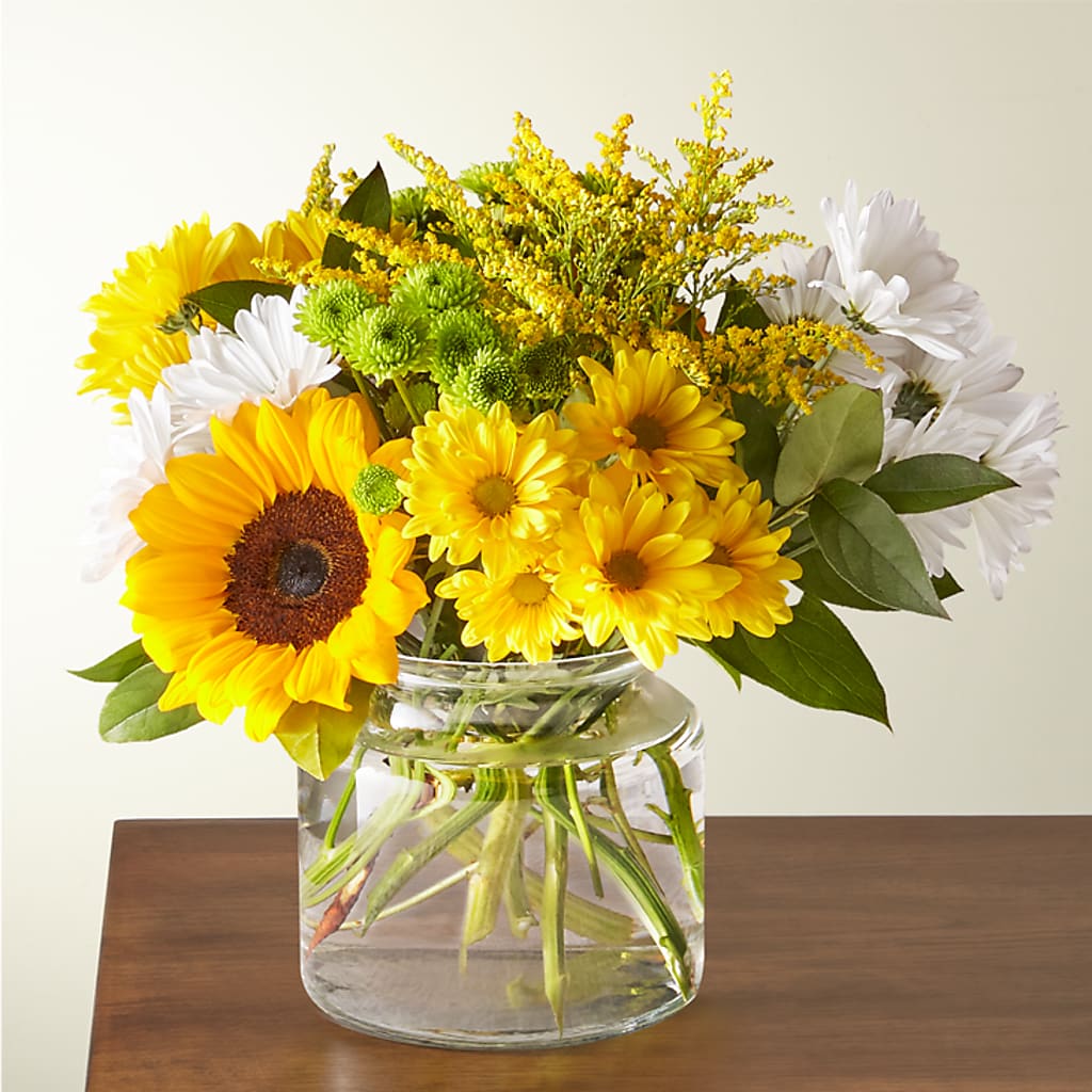 Hello Sunshine Bouquet – Seaside Stems, Old Saybrook CT