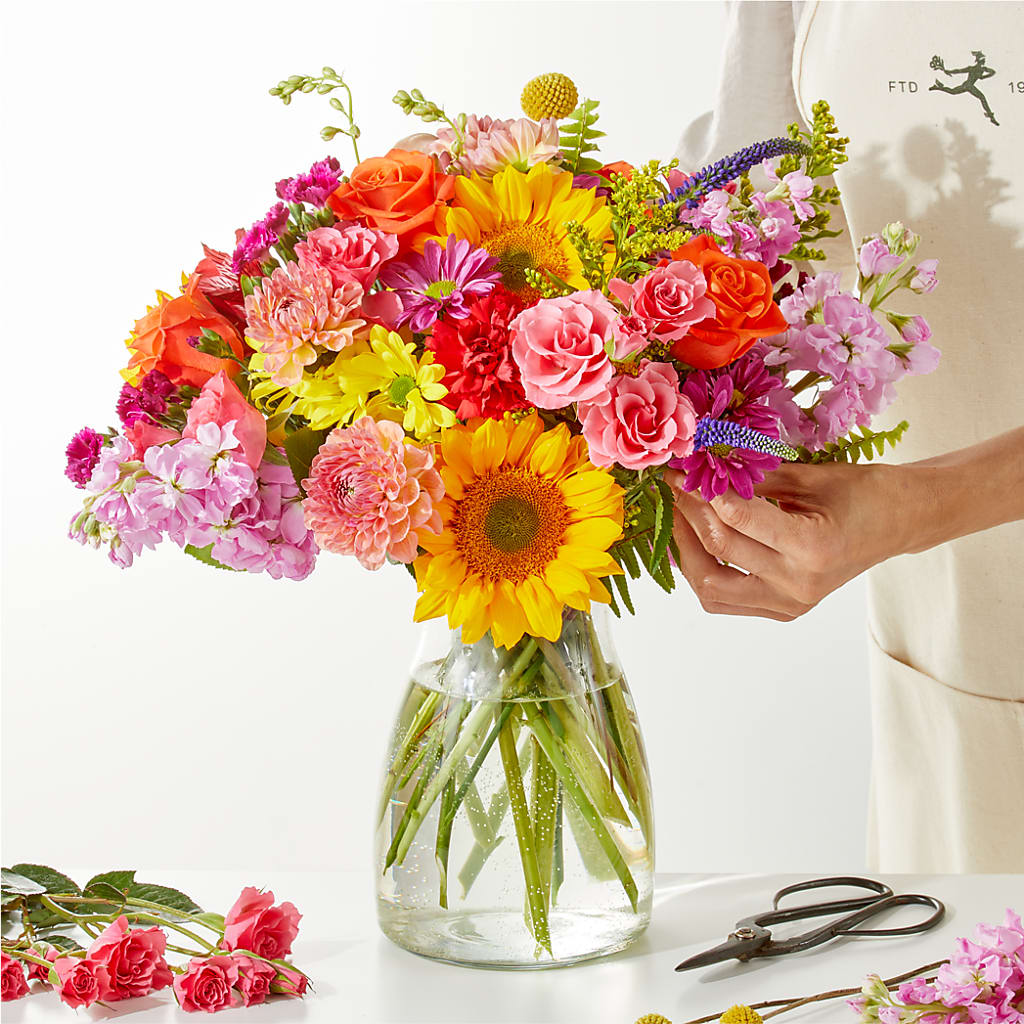 Cue the Confetti - A Florist Original – Seaside Stems, Old Saybrook CT