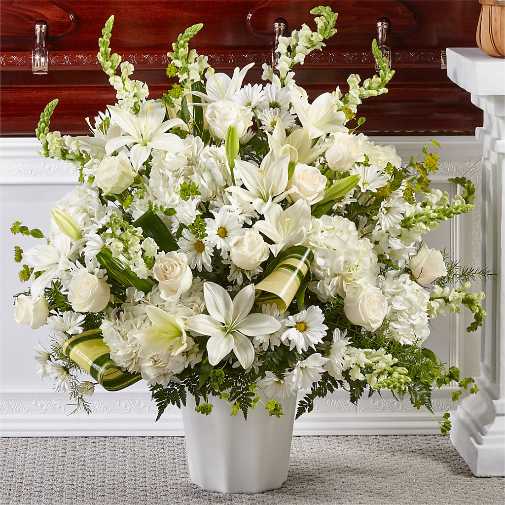 Thoughts of Tranquility Floor Basket – Seaside Stems, Old Saybrook CT