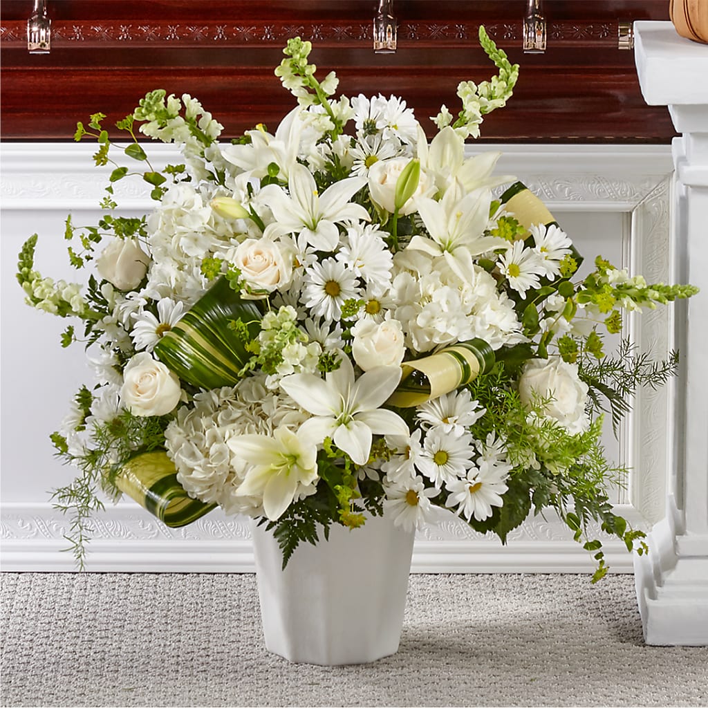 Thoughts of Tranquility Floor Basket – Seaside Stems, Old Saybrook CT