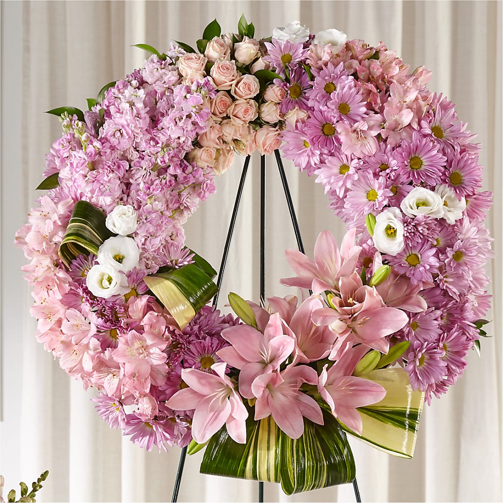 Gift of Warmth Wreath – Seaside Stems, Old Saybrook CT