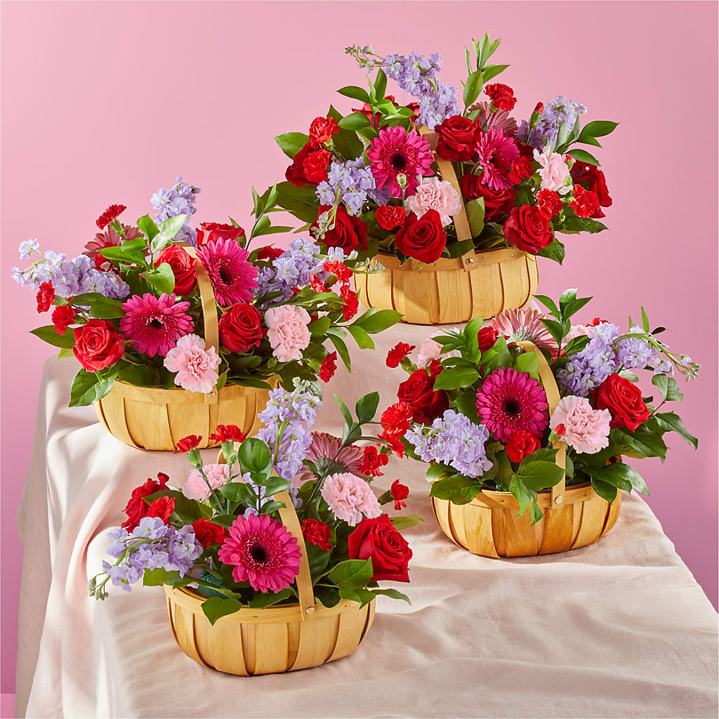 Pink Picnic Basket – Seaside Stems, Old Saybrook CT