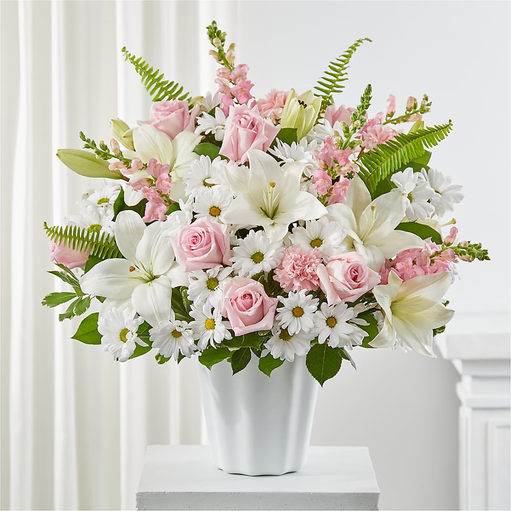 Soft Touch Tabletop Basket – Seaside Stems, Old Saybrook CT