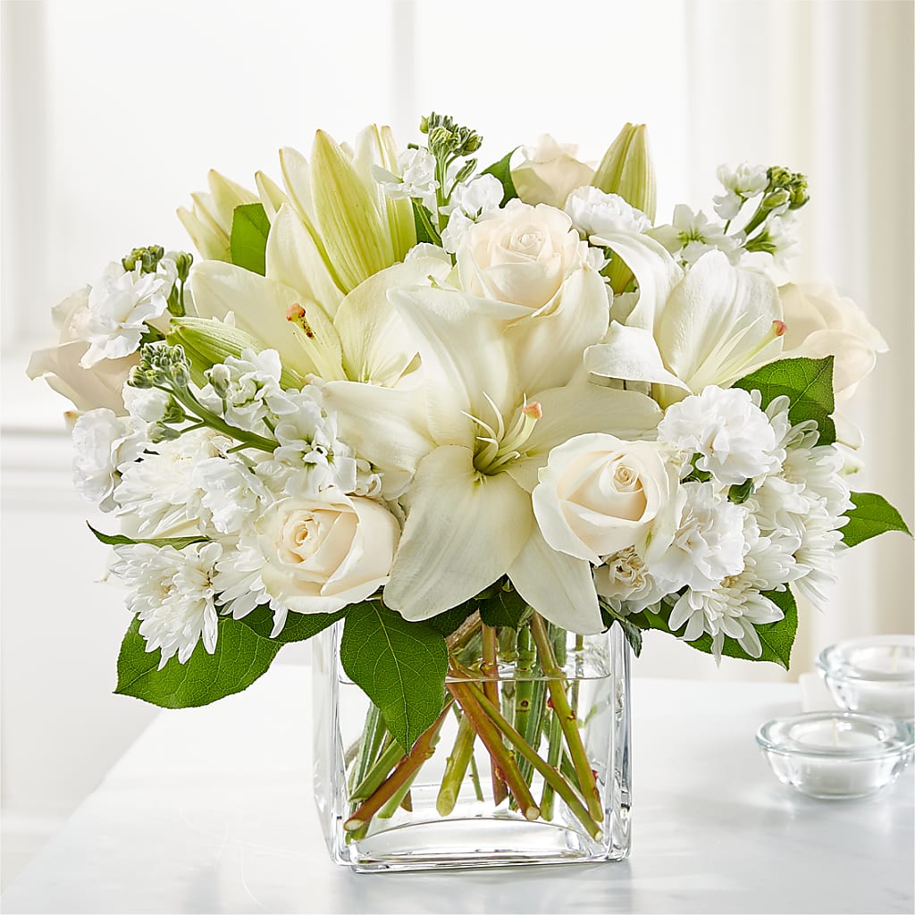 Gentle Breeze Bouquet – Seaside Stems, Old Saybrook CT