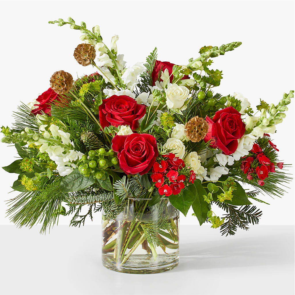Deck the Halls Bouquet – Seaside Stems, Old Saybrook CT