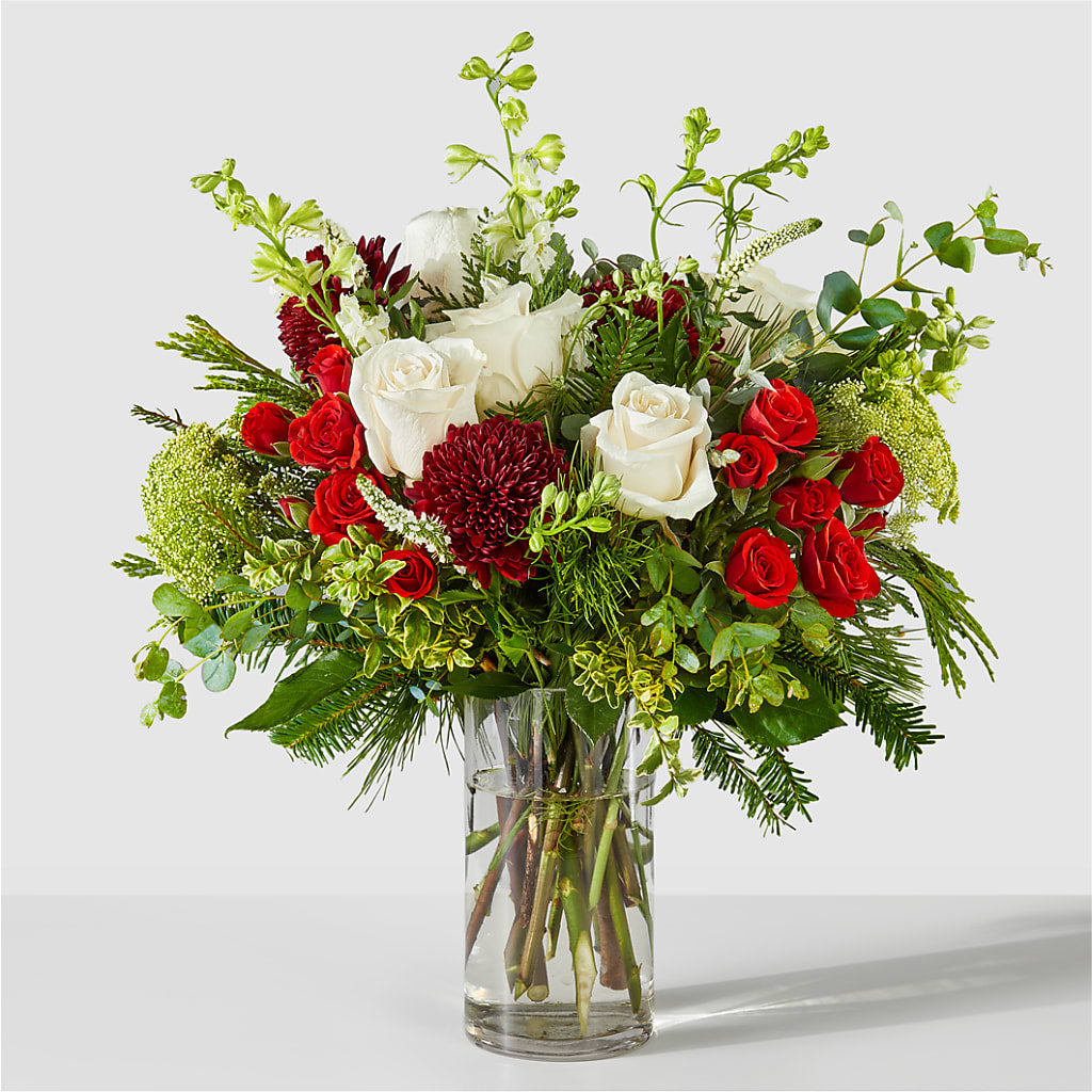 Favorite Traditions Bouquet – Seaside Stems, Old Saybrook CT