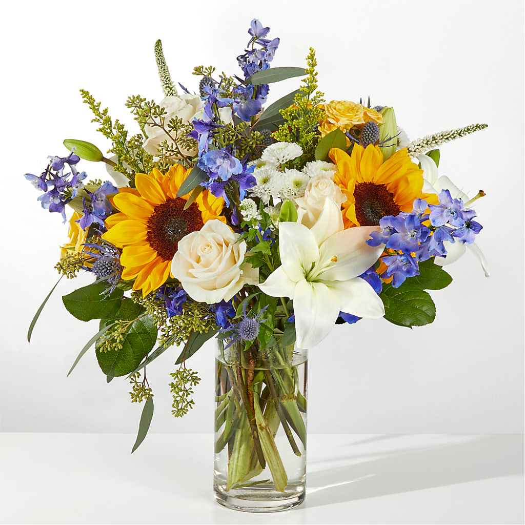 Wonderfully Sunny Bouquet – Seaside Stems, Old Saybrook CT