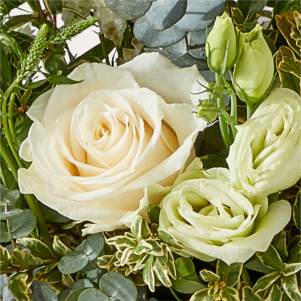 Cashmere Bouquet –  Seaside Stems, Old Saybrook CT