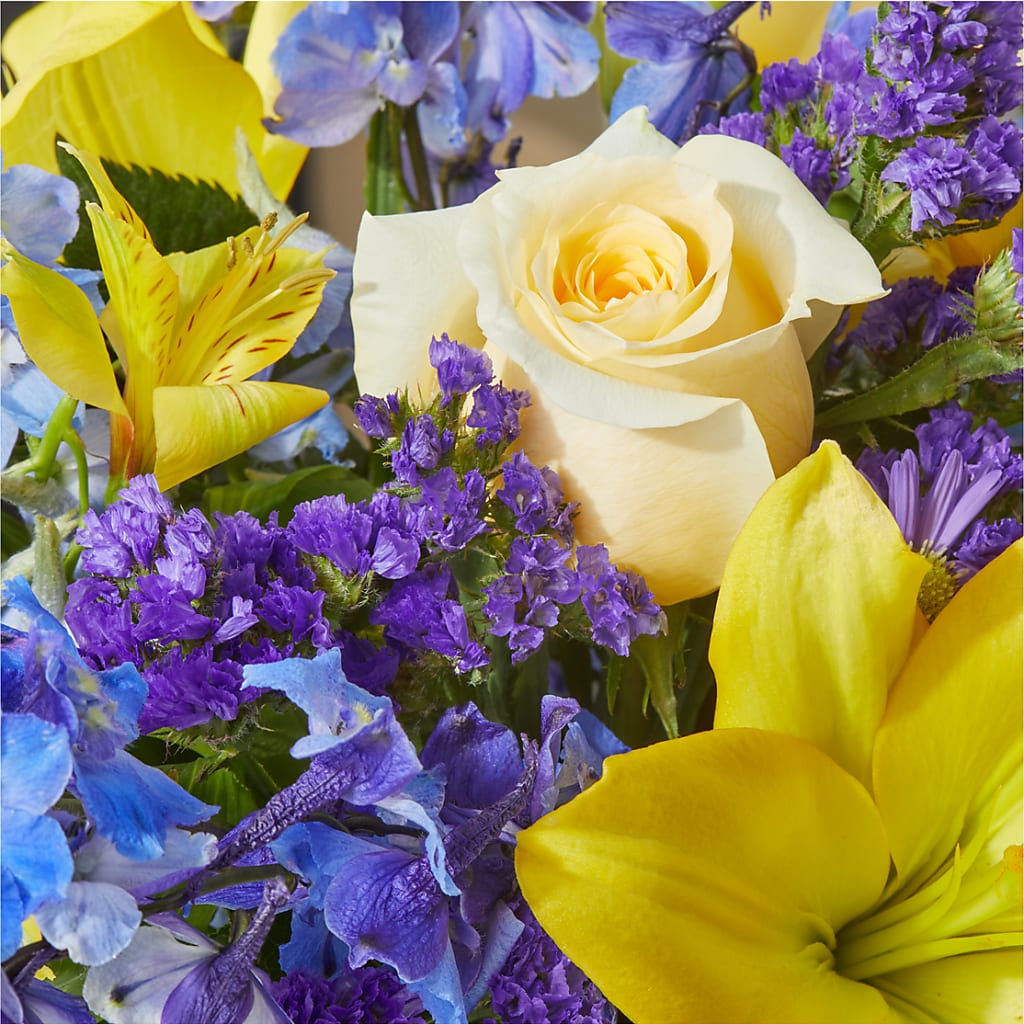 Limoncello Bouquet –  Seaside Stems, Old Saybrook CT