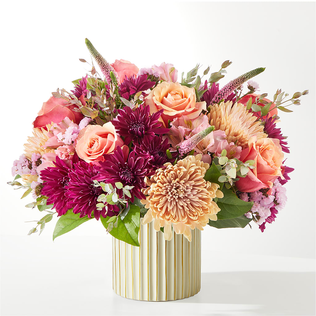 Berry Cobbler Bouquet with Ivory Vase –  Seaside Stems, Old Saybrook CT
