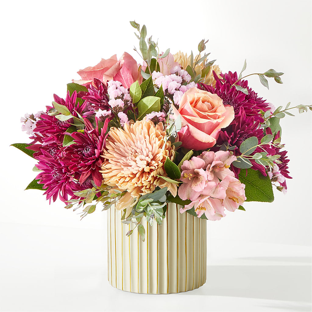 Berry Cobbler Bouquet with Ivory Vase –  Seaside Stems, Old Saybrook CT