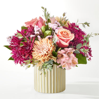 Berry Cobbler Bouquet with Ivory Vase –  Seaside Stems, Old Saybrook CT