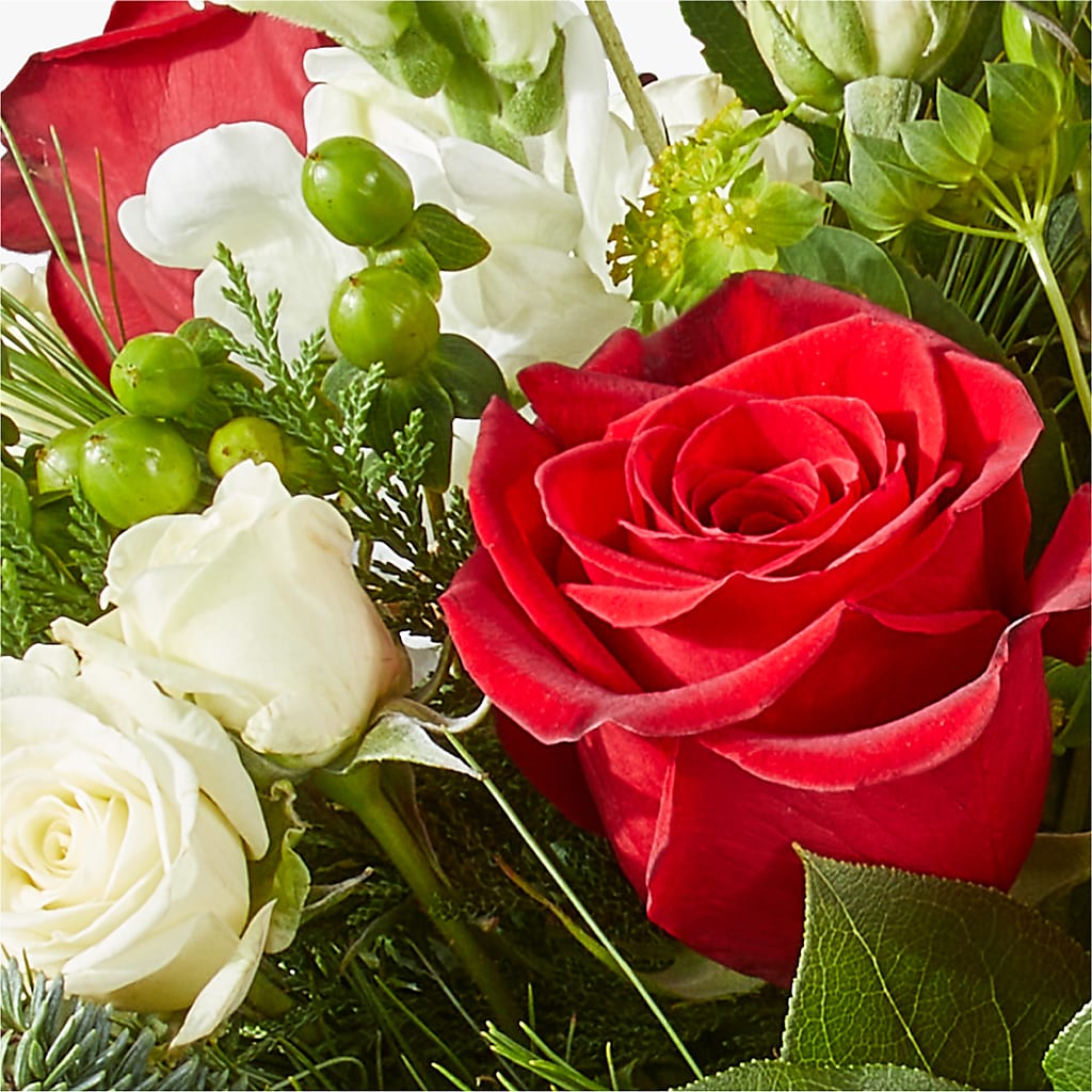 Deck the Halls Bouquet –  Seaside Stems, Old Saybrook CT