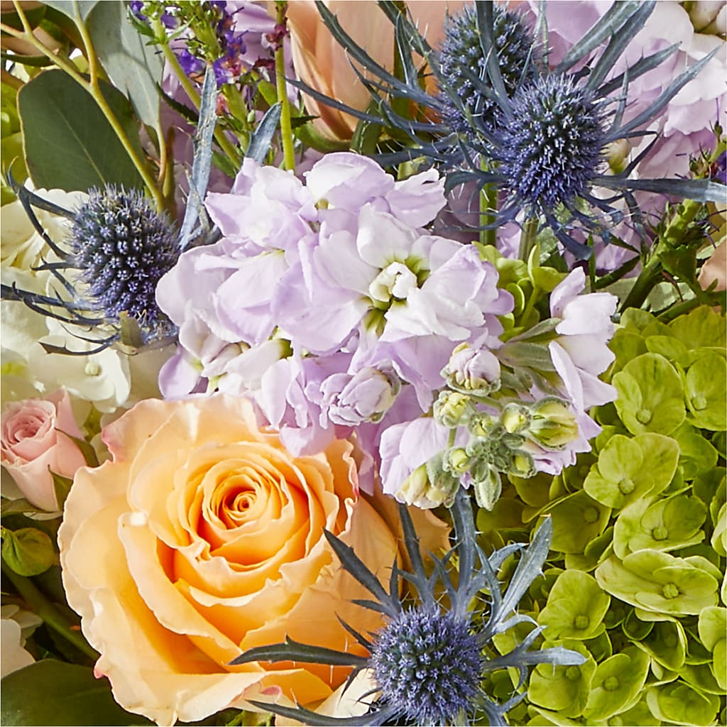 Porch Swing Bouquet –  Seaside Stems, Old Saybrook CT