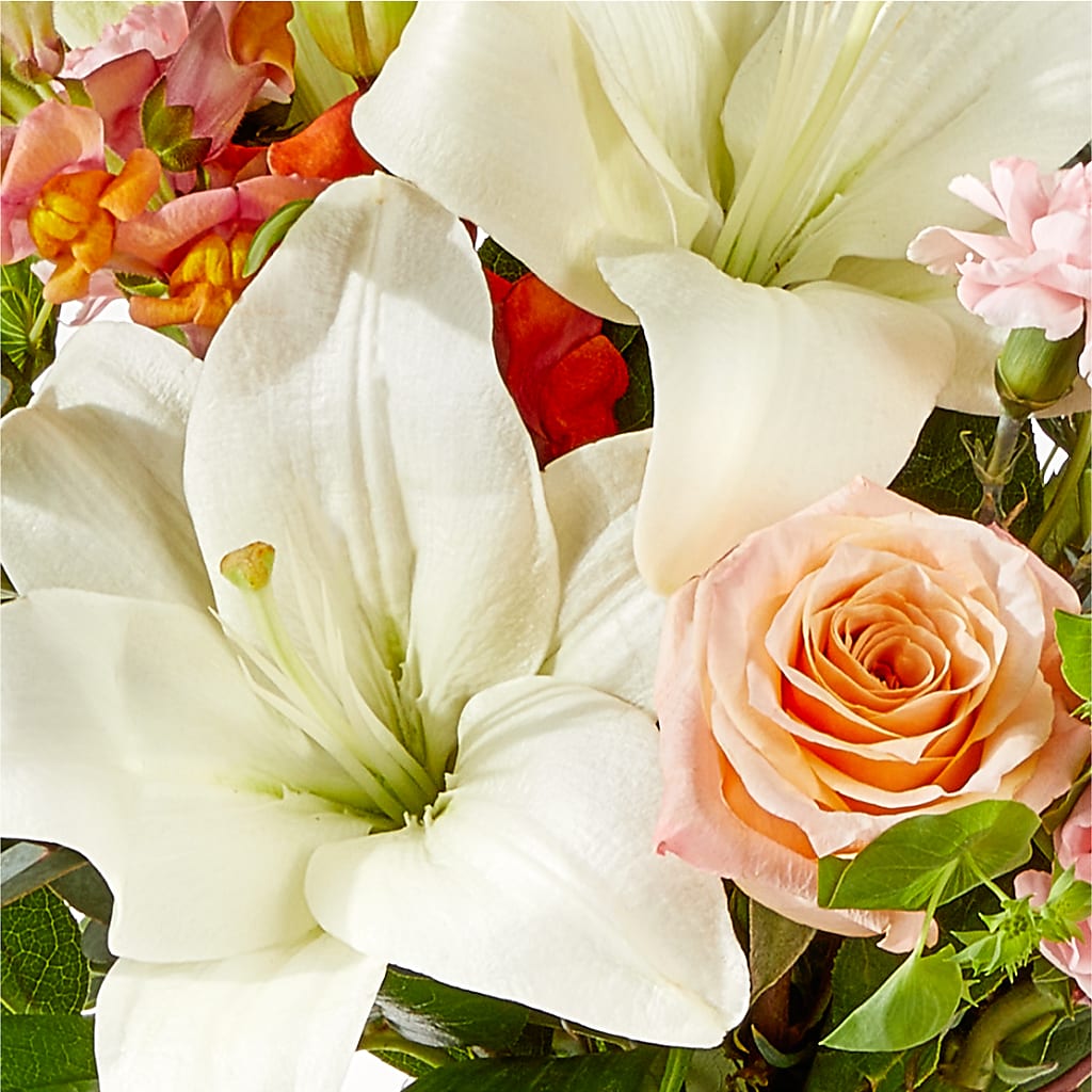 Grapefruit Splash Bouquet –  Seaside Stems, Old Saybrook CT