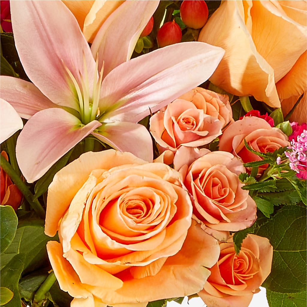 Bisous Bouquet –  Seaside Stems, Old Saybrook CT