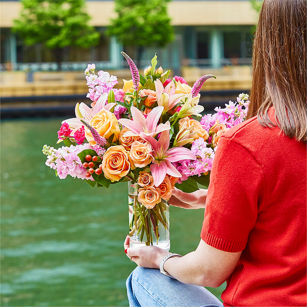 Bisous Bouquet –  Seaside Stems, Old Saybrook CT
