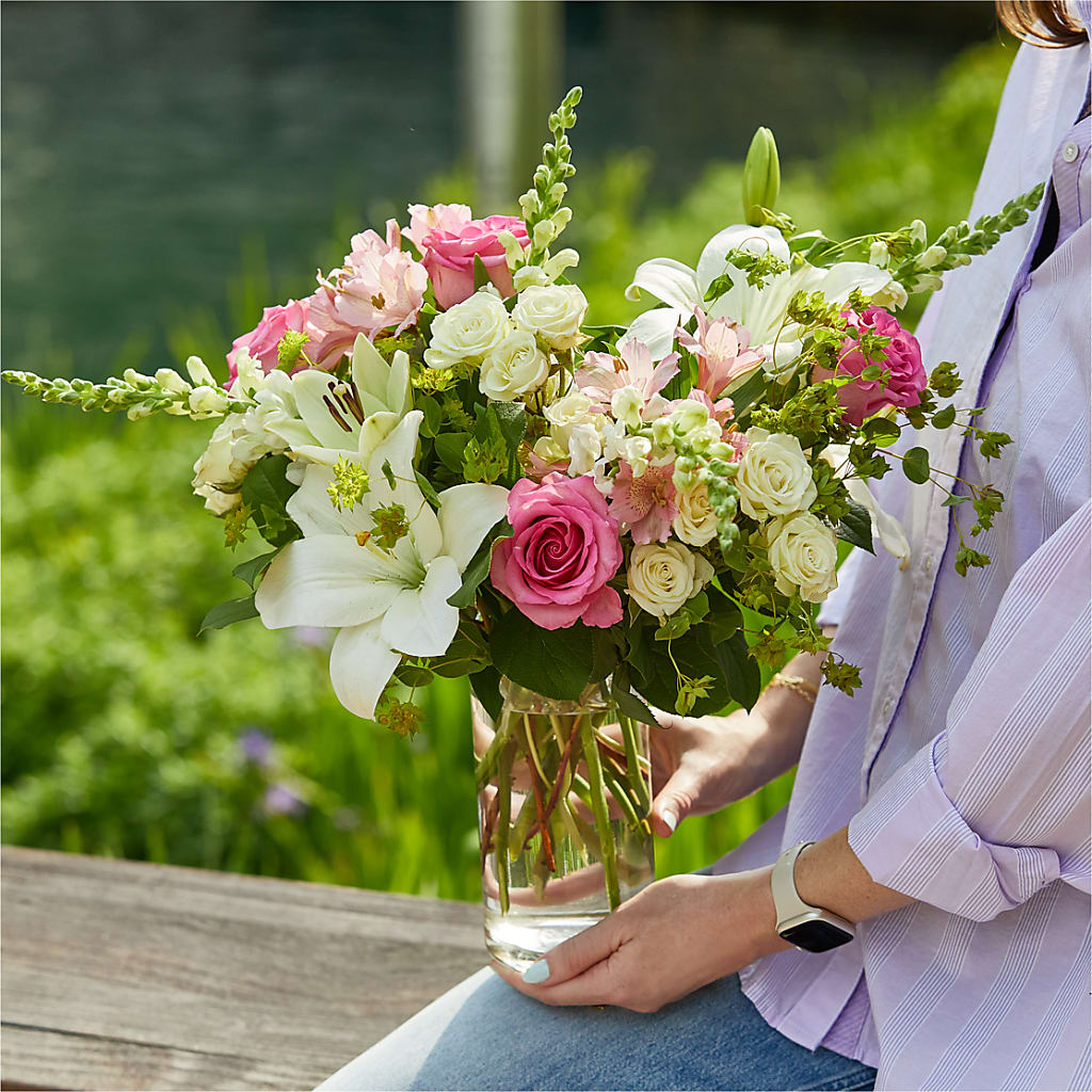 Fondly Bouquet –  Seaside Stems, Old Saybrook CT
